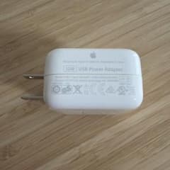 Apple 10W USB Power Adapterのサムネイル