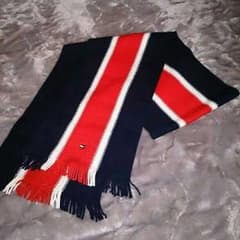 TOMMY HILEIGERのマフラーのサムネイル