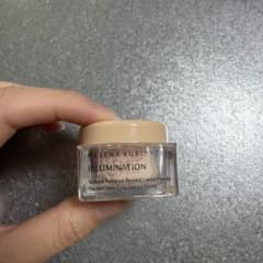 HELENA RUBINSTEIN ILLUMINATION ルースパウダー01のサムネイル