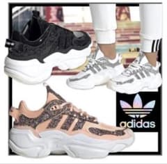 adidas  キラキラグリッタースニーカーのサムネイル