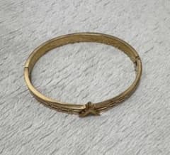 V字モチーフ ゴールドカラー ブレスレット ラインストーンのサムネイル
