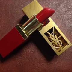 ysl 赤リップのサムネイル