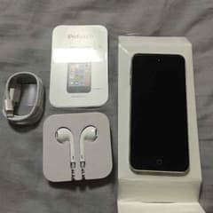 iPod touch5世代カメラ無し16G未使用新品のサムネイル