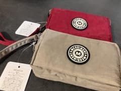 MERRIMENT ポーチ 2つセット ベージュ レッドのサムネイル