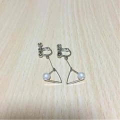 三角形 イヤリングのサムネイル