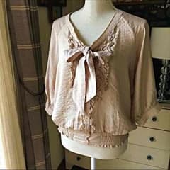 ゆんたん様お買い上げ   THE ENPORIUM ボウタイブラウスのサムネイル