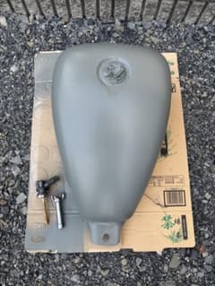 スティード　フューエルタンクのサムネイル