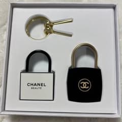 CHANEL シャネル ノベルティ ラコレクション キーホルダー カデナ 南京錠 m67282943487_1.jpg?1730381269