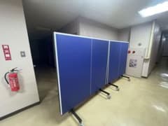 【引き取り限定】ティゴラ 卓球台 国際規格サイズ セパレート式 移動キャスター付のサムネイル