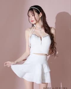 ROBE de FLEURS キャバドレス ホワイトのサムネイル