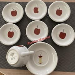Atsuko Matano  マタノアツコ　食器　お小皿　カップ一つおまけのサムネイル