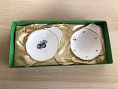 新品未使用　リチャードジノリ　フルーツ　小皿セットのサムネイル