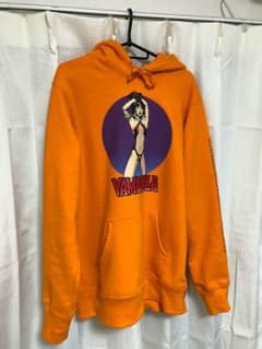 supreme ヴァンピレラのサムネイル