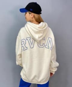 RVCA ルーカ　ビッグシルエット　バックプリント　ビッグロゴパーカーのサムネイル
