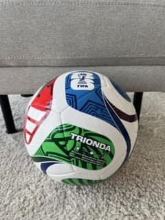 ADIDAS TRIONDA サッカーボール　ワールドカップ2026公式球のサムネイル