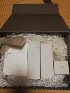 ①　THREE （スリー）コスメ　セット　バラ売り不可のサムネイル