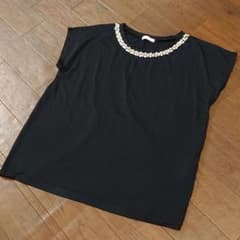 黒　フレンチスリーブTシャツ　Lsizeのサムネイル