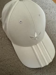 adidas Original ホワイトキャップのサムネイル