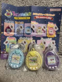 たまごっち ミニチュアチャームコレクション 30周年 3点セットのサムネイル