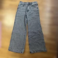 レディース ワイドデニムパンツ グレー　GU Sサイズのサムネイル