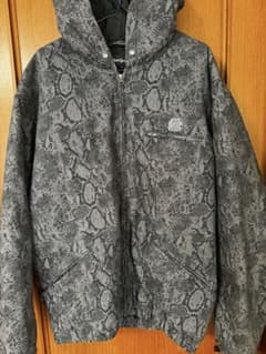 BlackEyePatch パイソン柄 フーデッドジャケット Mのサムネイル