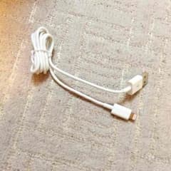 iPhone 充電器のサムネイル
