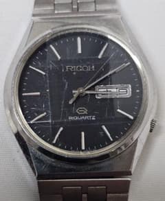RICOH RIQUARTZ デイデイト クォーツ 腕時計ブラック文字盤 非稼働 