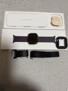 Apple Watch Series 10 42mmゴールドチタニウムのサムネイル