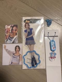 TWICE ナヨン ナブリー アクスタ キーホルダー トレカ チェキ 一番くじ