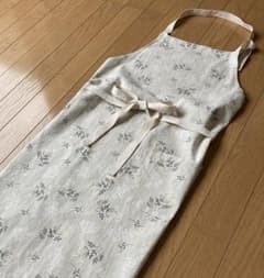 ハンドメイドレディースエプロン　レースフラワーのサムネイル