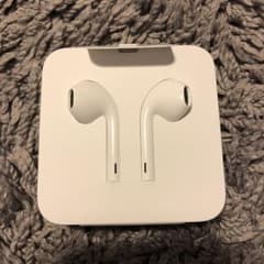 iPhone8純正イヤホン アップルのサムネイル