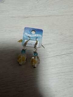 Kailua Beach GLASS プルメリア ピアスのサムネイル