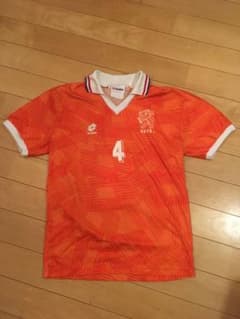 サッカー　ロナルド・クーマン オランダ代表 証明書付き　直筆サイン入フォト ロナルドクーマン オランダ代表ユニフォーム 1994年 - メルカリ