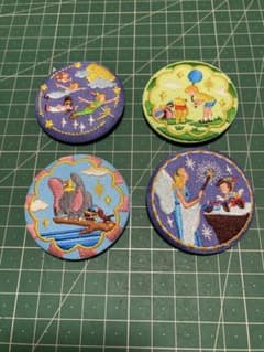 ディズニー 刺繍缶バッチ ピーターパン プーさん ダンボ ピノキオ セットのサムネイル