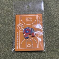 ミャクミャク　ピンバッジ　バスケのサムネイル