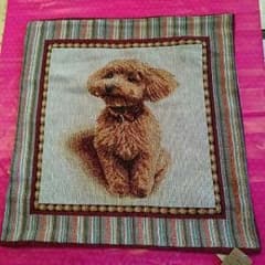 お値下げしました 新品 欧風クッションカバー 犬柄のサムネイル