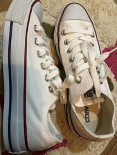 オールスター☆ローカットconverseスニーカー☆人気24センチ定番のサムネイル