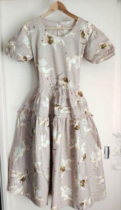☆未使用品☆カネコイサオのエンジェル柄ロングワンピース☆のサムネイル