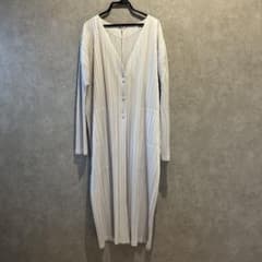 【極美品】イッセイミヤケ プリーツ カーディガン ベージュ M 極美品 プリーツプリーズ イッセイミヤケ ロングカーディガン