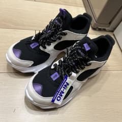NI-MO キッズスニーカー　21.5のサムネイル