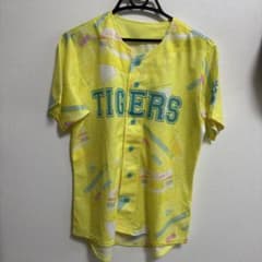 阪神タイガース　トラコ　ユニフォーム
