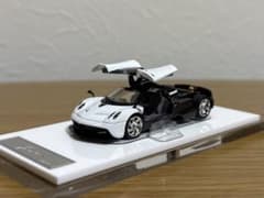 パガーニ ウアイラ 1/64 Pagani Huayra HKM ミニカー - メルカリ