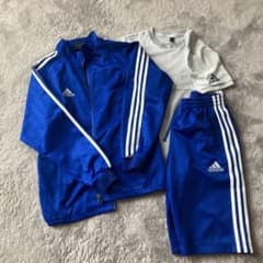 adidas ハーフパンツジャージ上下と半袖Tシャツのサムネイル