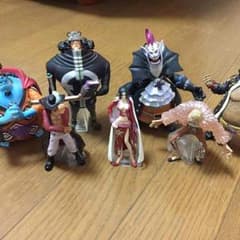 ワンピース フィギュアのサムネイル