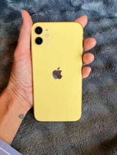 iPhone11 イエロー 本体 - メルカリ