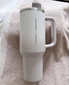 台湾スタバ スタンレー 40ozタンブラー グレージュピンク - メルカリ