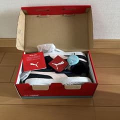 PUMAスニーカーのサムネイル