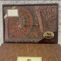 未使用品✨ETRO エトロ 純毛ひざ掛け ウール100% ペイズリー - メルカリ