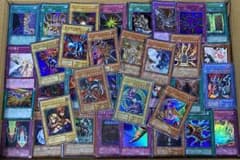 遊戯王 大量 まとめ売り！！10000枚のサムネイル