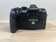 OLYMPUS OM-D EM-1 Mark2  美品　グリップ新品交換済みのサムネイル